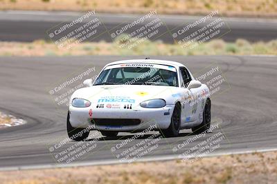 media/May-31-2025-CalClub SCCA (Sat) [[2c1a04e1ee]]/Qualifying/Group 5/Turn 4/